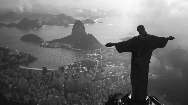 Cristo Redentor: De Símbolo Religioso a Ícone Nacional